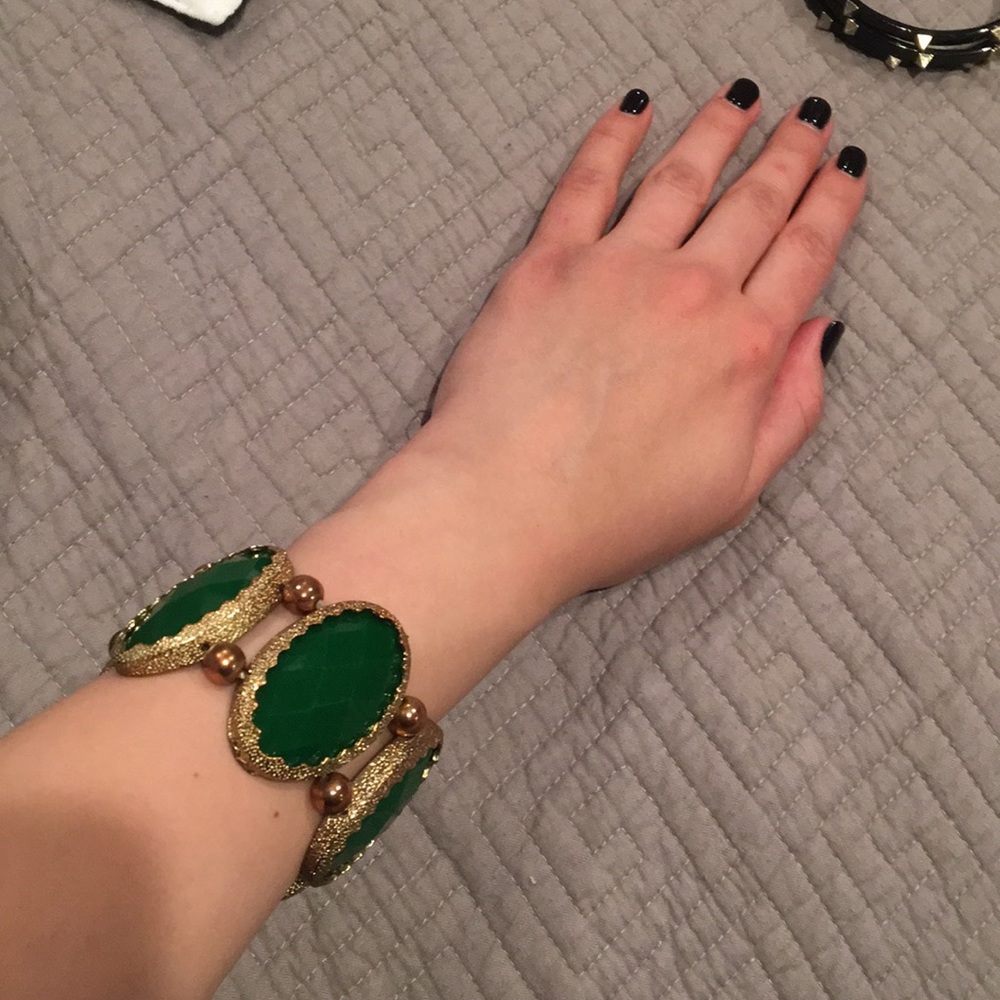 Emerald green bracelet